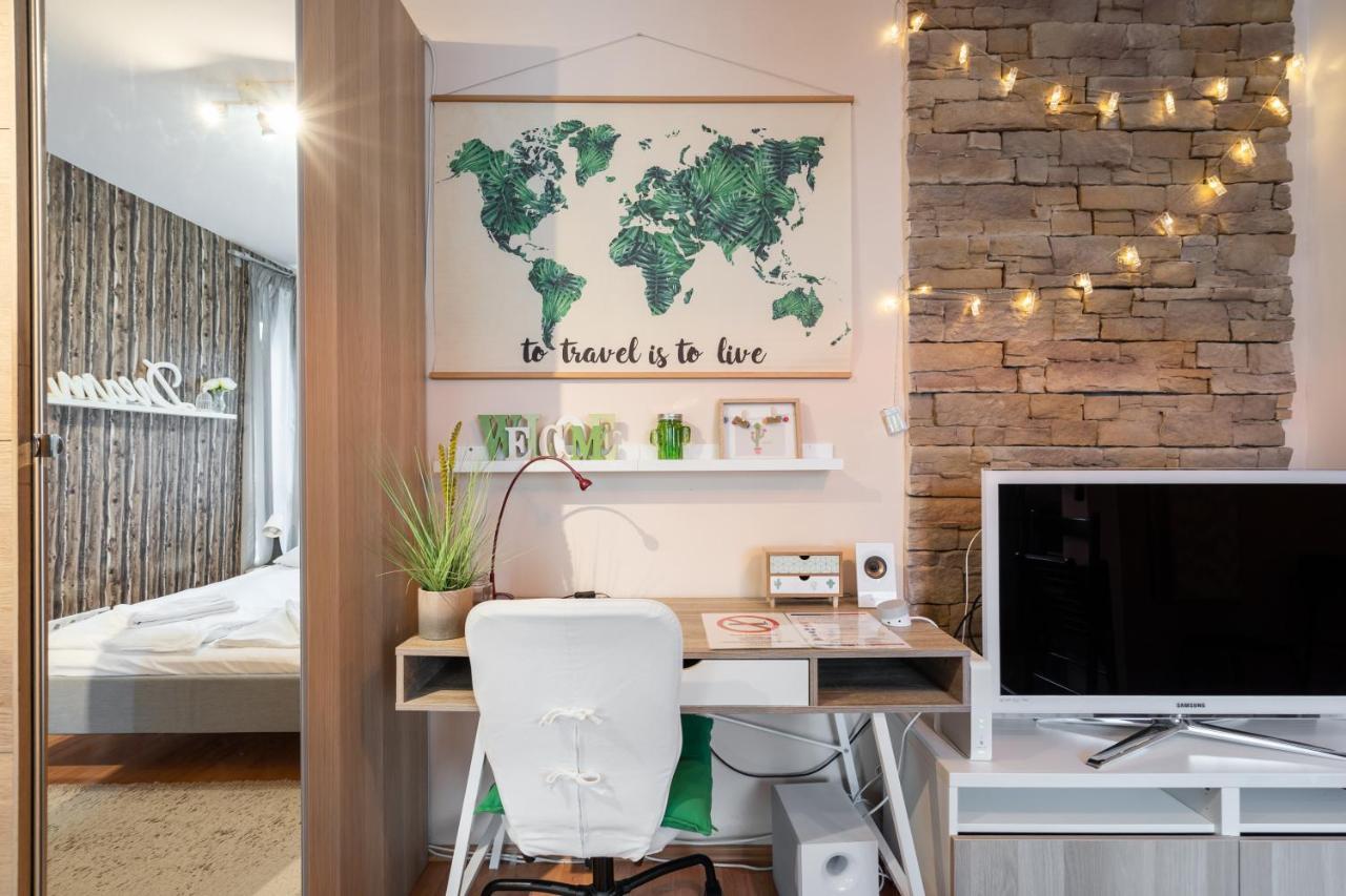 Apartment Lush